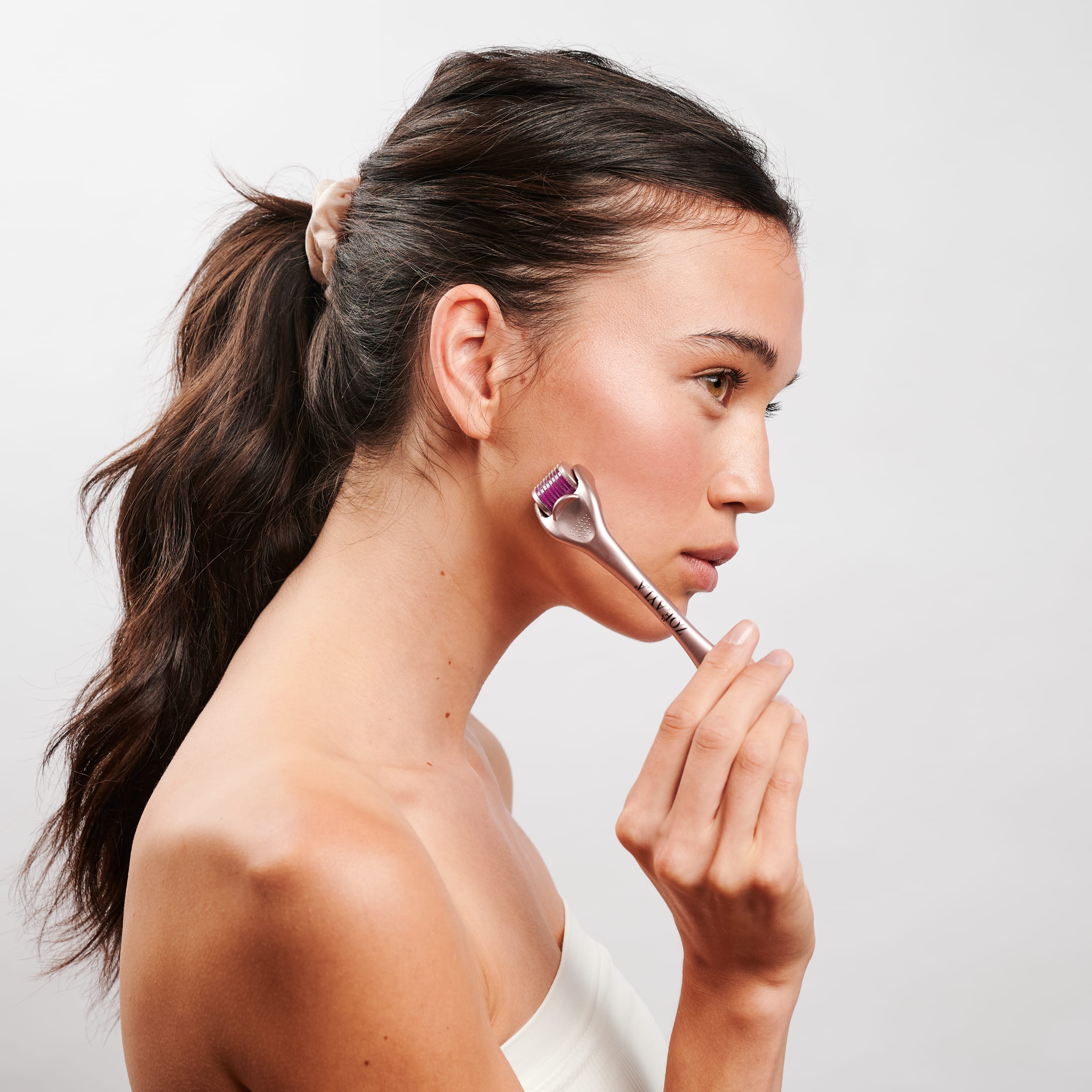 Micro-Needling Derma Roller in Rose Gold