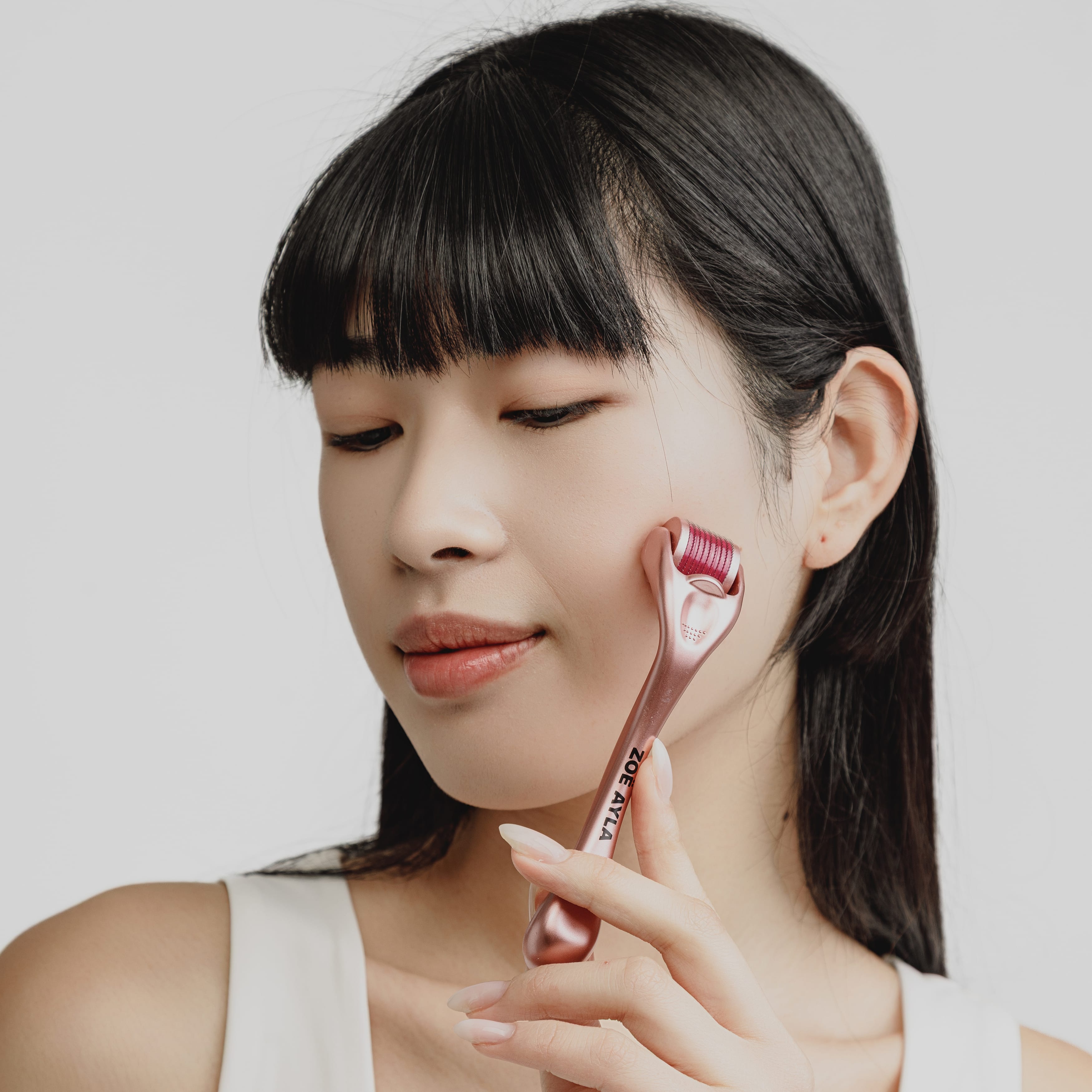 Micro-Needling Derma Roller in Rose Gold